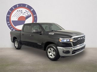 Used 2025 RAM 1500 Big Horn video 2