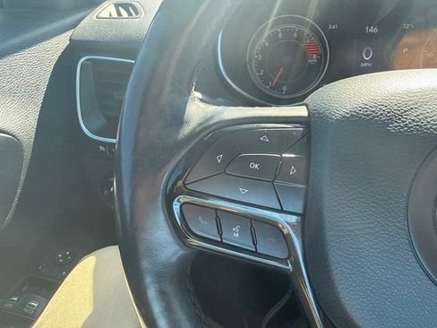 Used 2021 Jeep Cherokee Latitude Lux w/ Sun & Sound Group AWD/4WD image 17