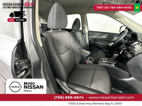 Used 2020 Nissan Rogue S image 31