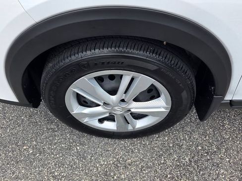 Used 2025 Nissan Kicks Play S FWD image 17