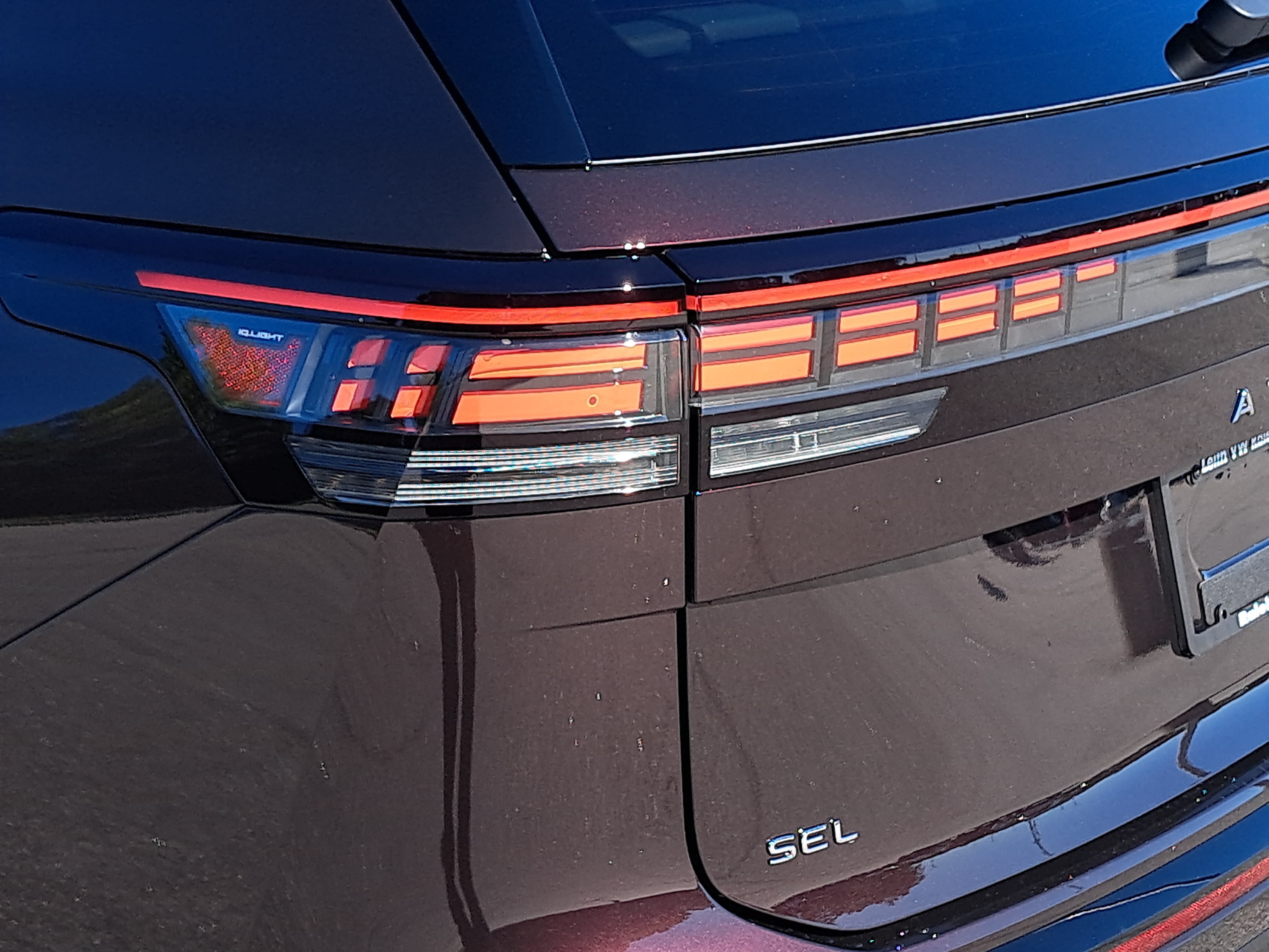New 2027 Volkswagen Atlas SEL R-Line AWD/4WD image 37