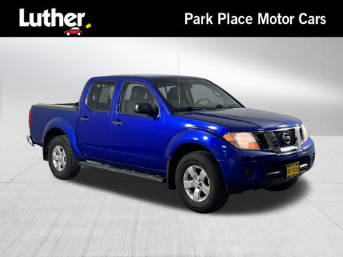 Used 2012 Nissan Frontier SV image 1