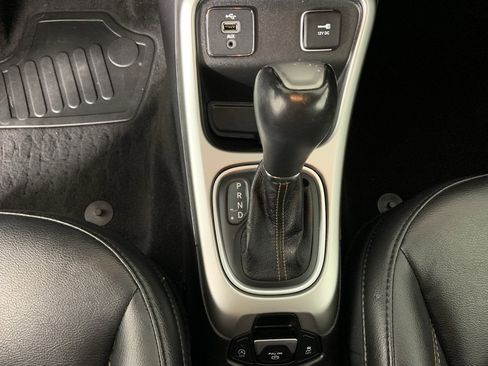 Used 2018 Jeep Compass Latitude image 15