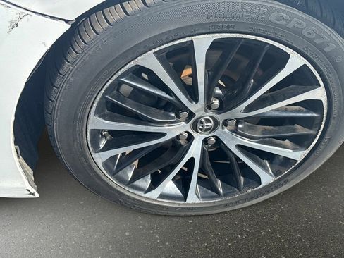 Used 2019 Toyota Camry SE image 11