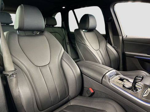 Used 2022 BMW X5 xDrive40i w/ Premium Package AWD/4WD image 15