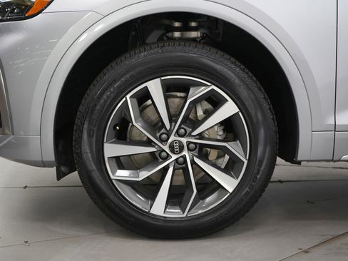 Used 2023 Audi Q5 2.0T Premium Plus w/ Premium Plus Package image 32