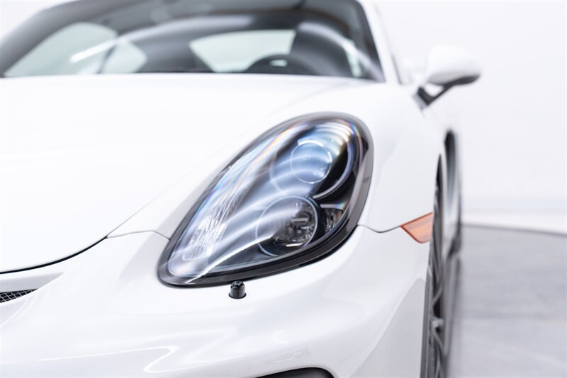 Used 2016 Porsche Cayman GT4 RWD image 38