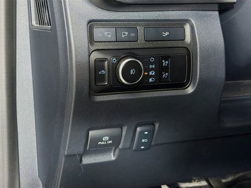 Used 2023 Ford F250 Lariat w/ Lariat Ultimate Package AWD/4WD image 12