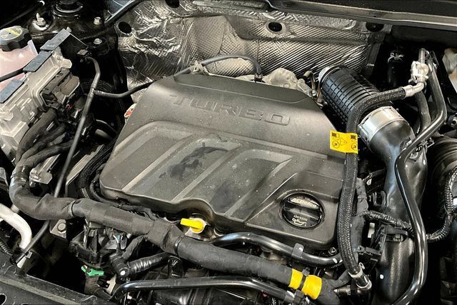 Used 2026 Chevrolet Trax LS w/ LS Convenience Package FWD image 30