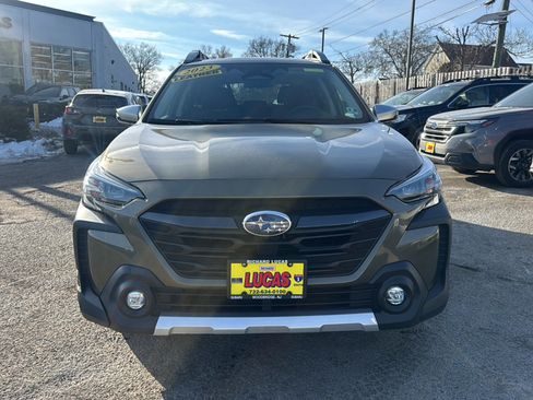 Used 2023 Subaru Outback Touring image 3