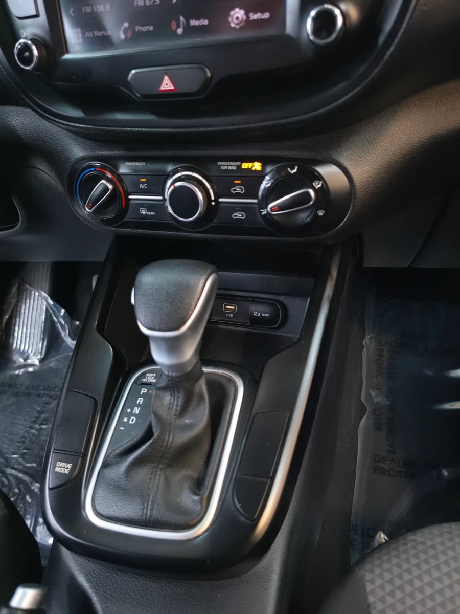 Used 2024 Kia Soul LX w/ Option Group 015 FWD image 24