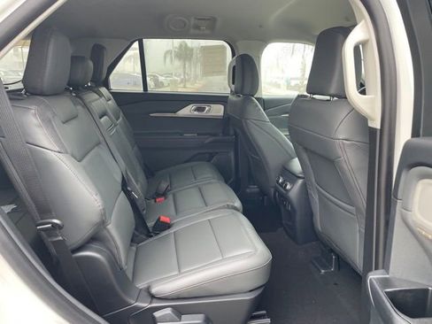 New 2026 Ford Explorer Active w/ Active Comfort Package image 26