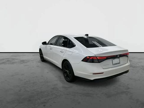 Certified 2025 Honda Accord SE image 2