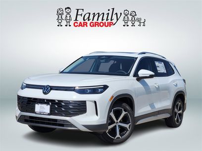 New 2025 Volkswagen Tiguan SE