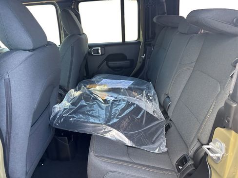 New 2026 Jeep Gladiator Sport image 10