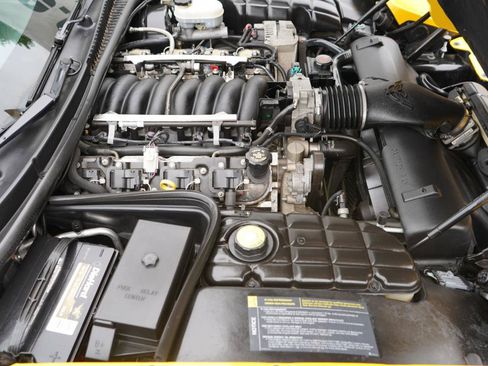 Used 2000 Chevrolet Corvette Convertible w/ Memory Pkg RWD image 91
