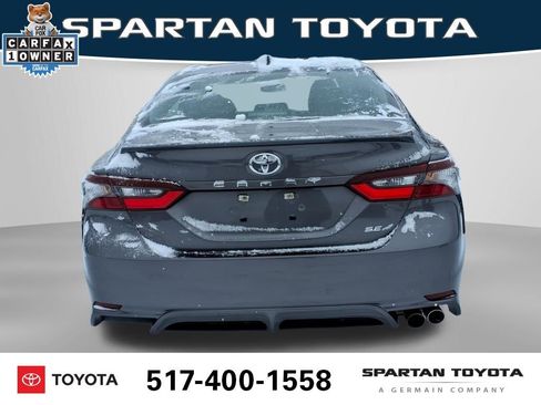 Used 2024 Toyota Camry SE image 8