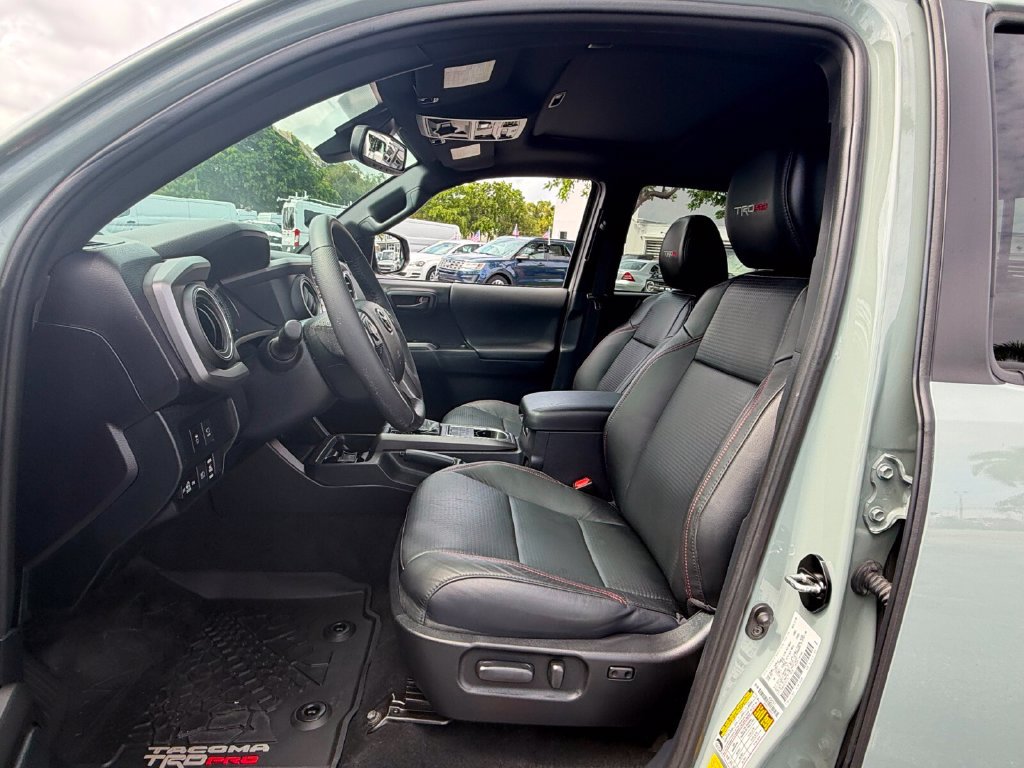 Used 2021 Toyota Tacoma TRD Pro AWD/4WD image 9