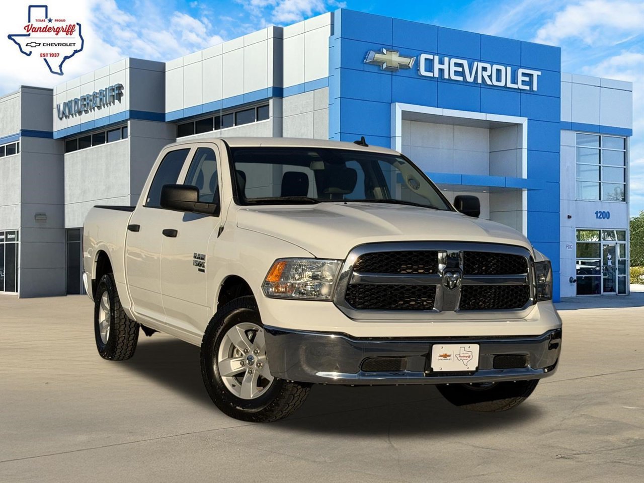 Used 2023 RAM 1500 Classic SLT w/ Electronics Group AWD/4WD image 1
