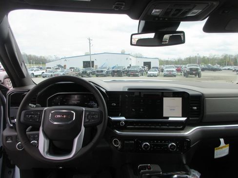 New 2026 GMC Sierra 1500 SLT w/ SLT Premium Plus Package AWD/4WD image 17