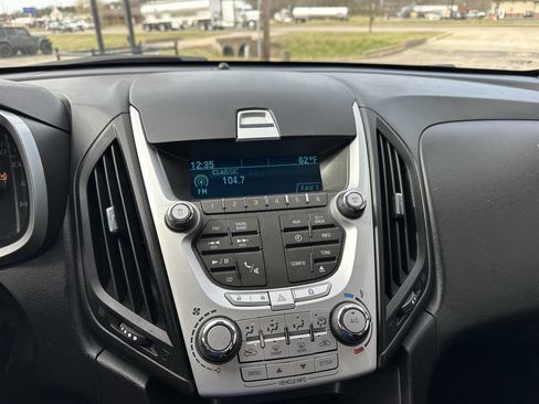 Used 2015 Chevrolet Equinox LS image 14