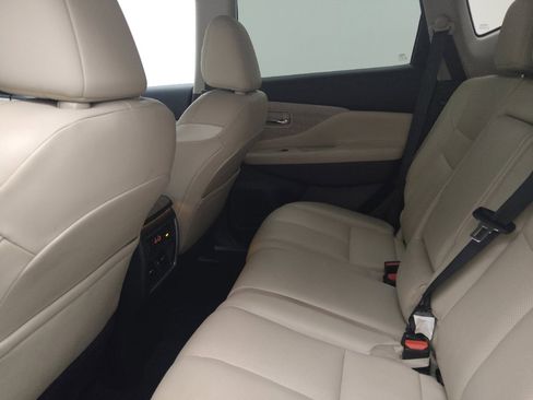 Used 2022 Nissan Murano SL w/ SL Moonroof Package image 18