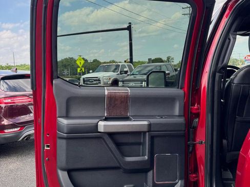Used 2015 Ford F150 Platinum w/ Technology Package AWD/4WD image 18