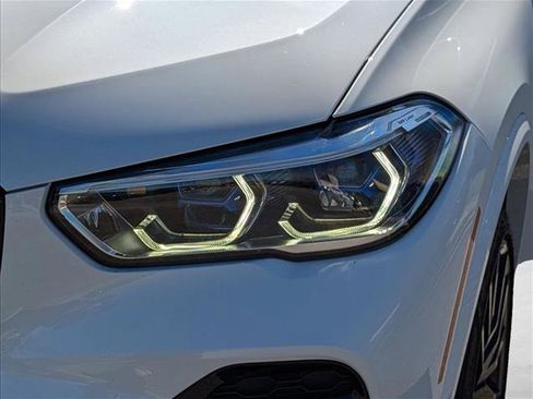 Certified 2022 BMW X5 sDrive40i w/ M Sport Package image 9
