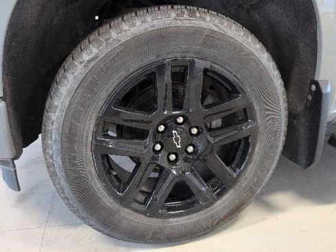 Used 2024 Chevrolet Silverado 1500 Custom w/ LPO, Dark Essentials Package AWD/4WD image 7