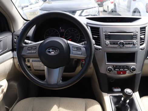 Used 2011 Subaru Legacy 2.5i AWD/4WD image 6