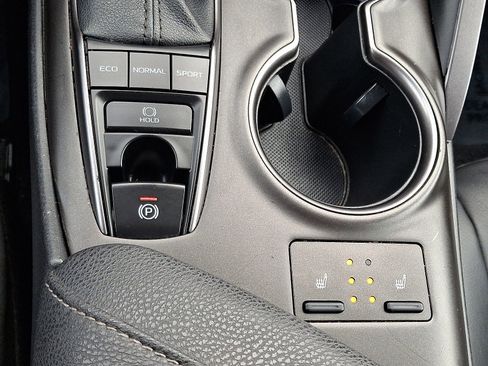 Used 2023 Toyota Camry XSE image 25