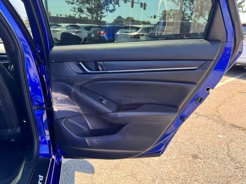 Used 2021 Honda Accord Sport image 17