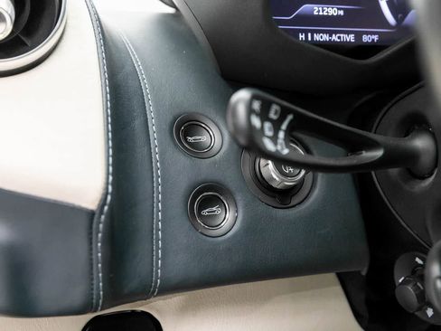 Used 2020 McLaren GT RWD image 22