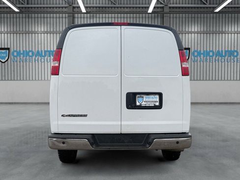Used 2021 Chevrolet Express 2500 w/ Driver Convenience Package RWD image 7
