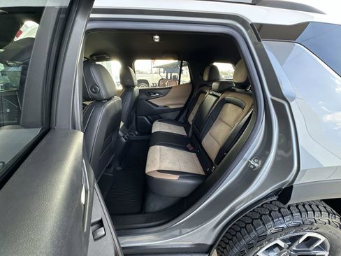 New 2026 Chevrolet Equinox ACTIV w/ Convenience Package III FWD image 24