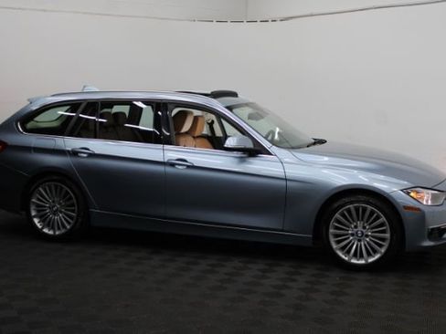 Used 2015 BMW 328i xDrive Wagon image 3