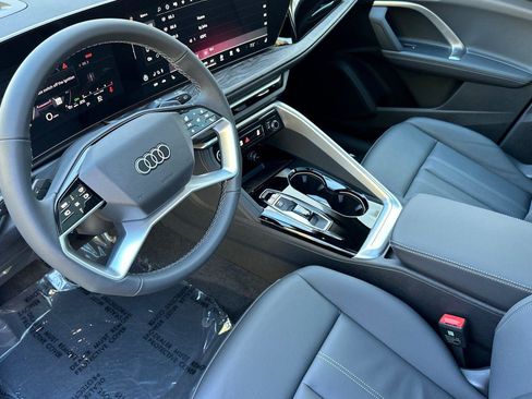 New 2025 Audi Q5 Premium Plus image 9