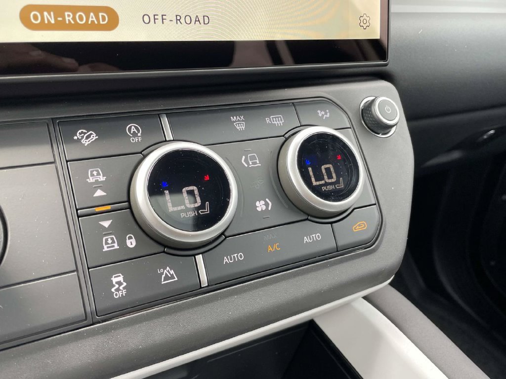 New 2026 Land Rover Defender 110 S AWD/4WD image 27