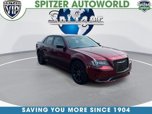 Used 2020 Chrysler 300 Touring w/ Sport Appearance Package RWD image 2