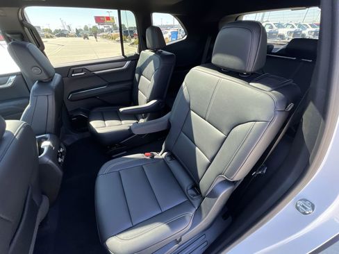 New 2026 GMC Acadia Elevation w/ Elevation Premium Package AWD/4WD image 26