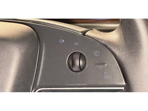 Used 2025 Tesla Model X image 25