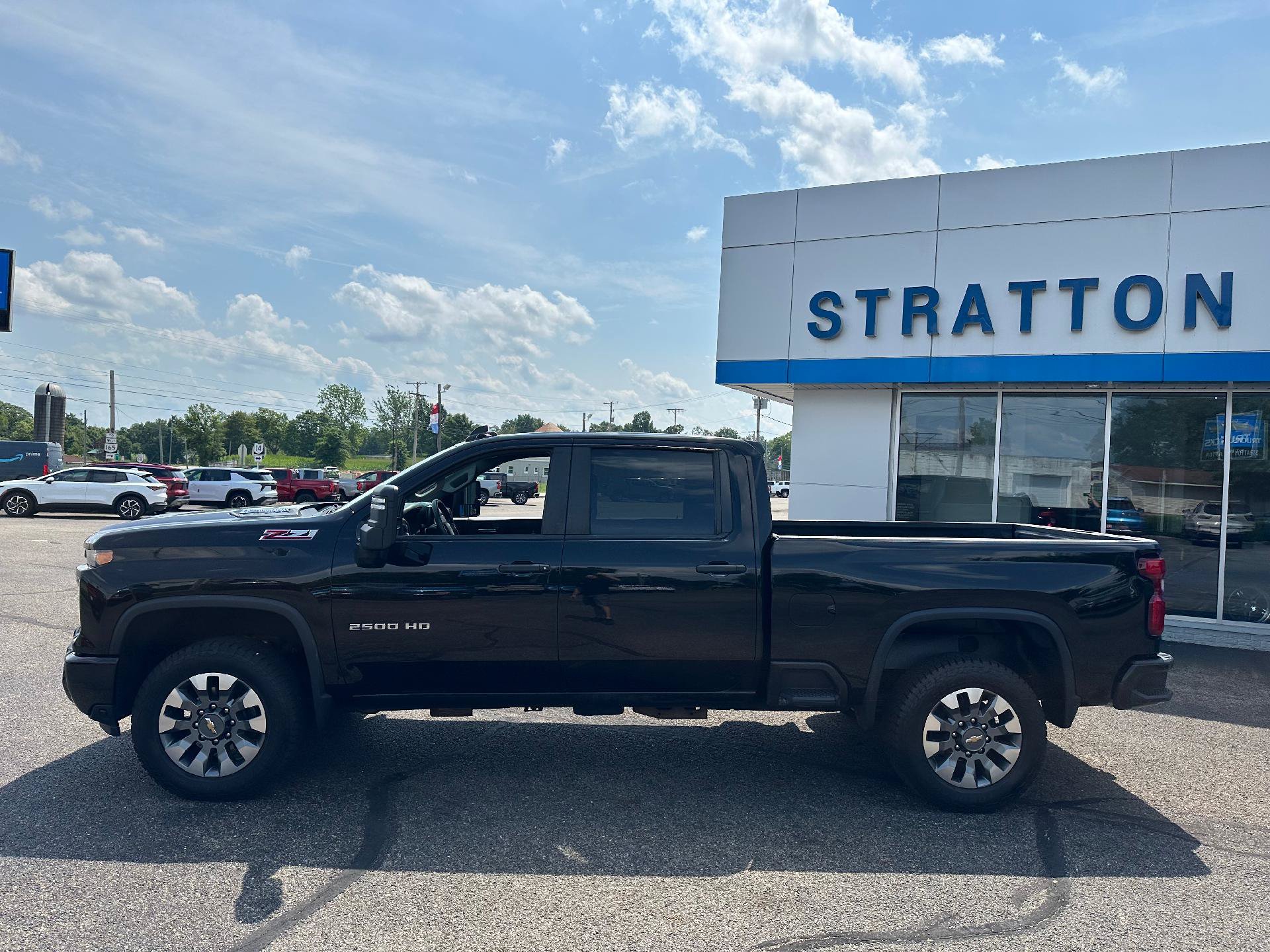 Used 2024 Chevrolet Silverado 2500 Custom w/ Custom Value Package AWD/4WD image 10