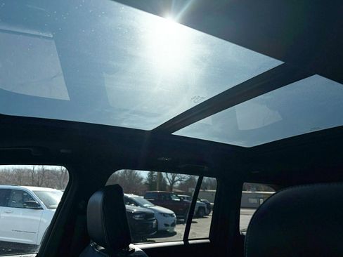 Used 2022 Jeep Grand Cherokee Overland image 27