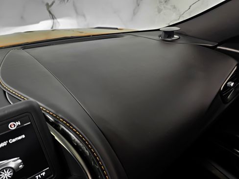 Used 2017 Aston Martin DB11 V12 RWD image 26