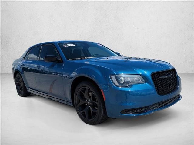 Used 2023 Chrysler 300 Touring w/ Sport Appearance Package RWD image 3