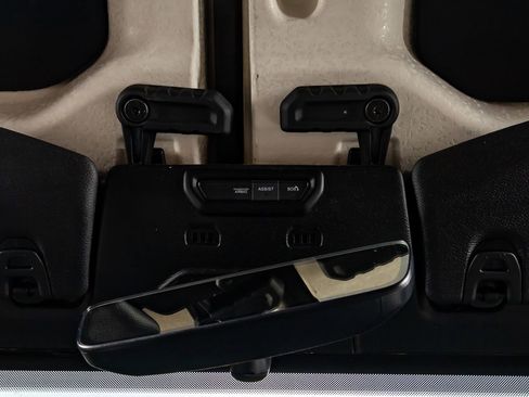 Used 2020 Jeep Gladiator Overland image 27