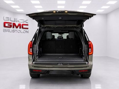Used 2025 Ford Expedition Tremor AWD/4WD image 12