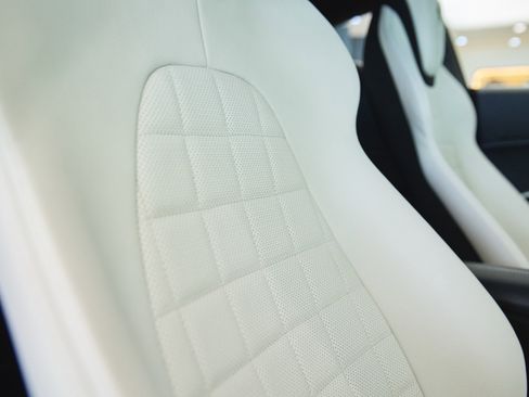 Used 2023 Ferrari Roma image 38