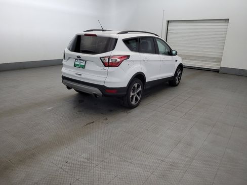 Used 2017 Ford Escape SE w/ SE Leather Comfort Package AWD/4WD image 9