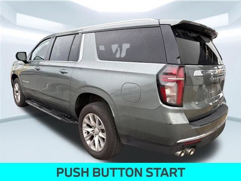 Used 2023 Chevrolet Suburban Premier AWD/4WD image 9